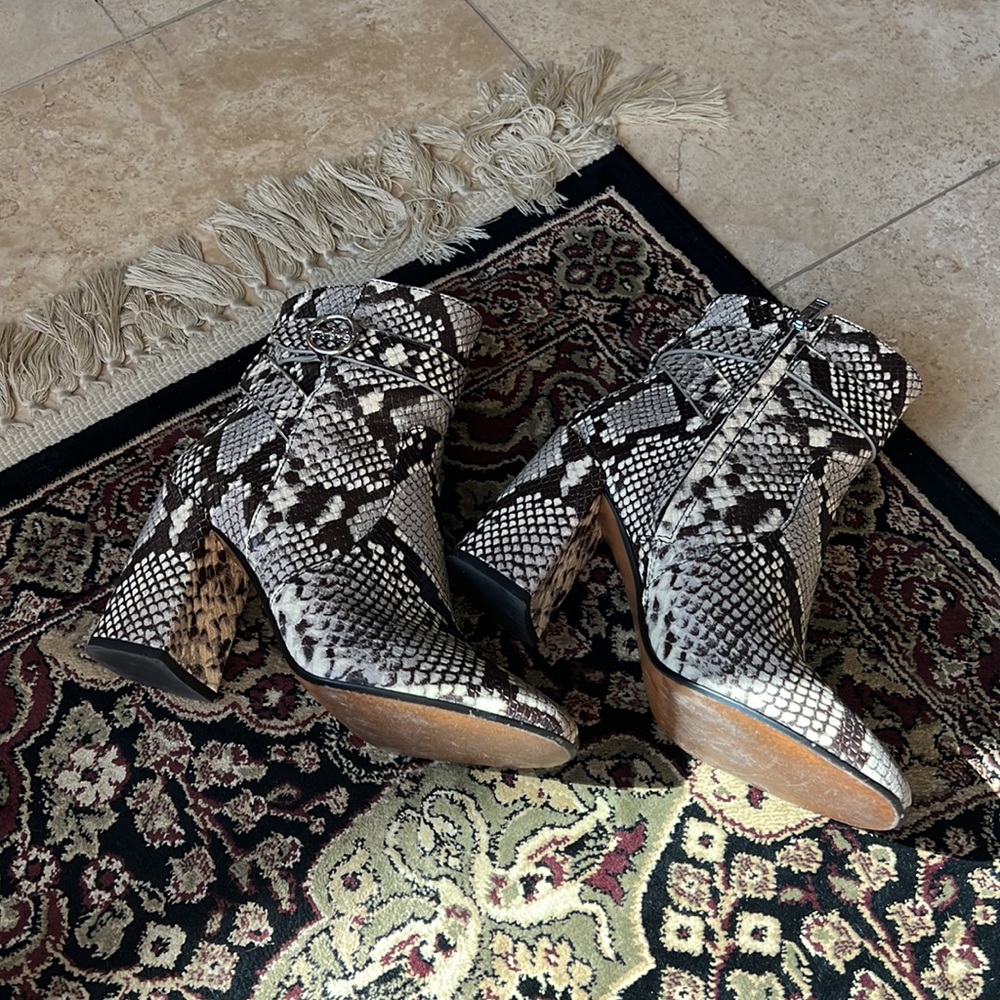 Amazing Coach python skin booties 👌🔥🔥🔥 - Picture 15 of 15